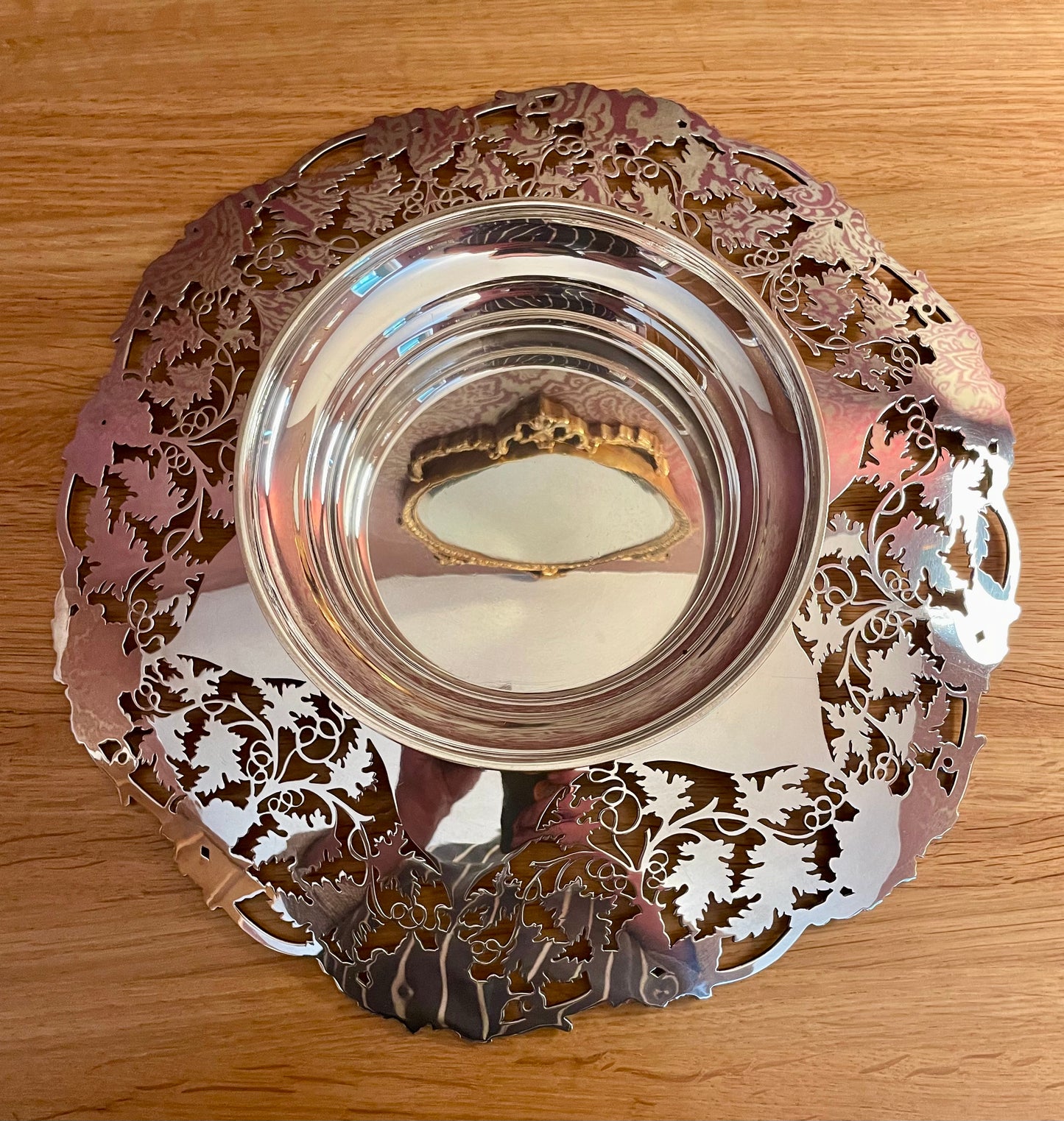 Silver Pedestal Grape & Vine Comport, Henry Atkin, Sheffield 1904, 950grams